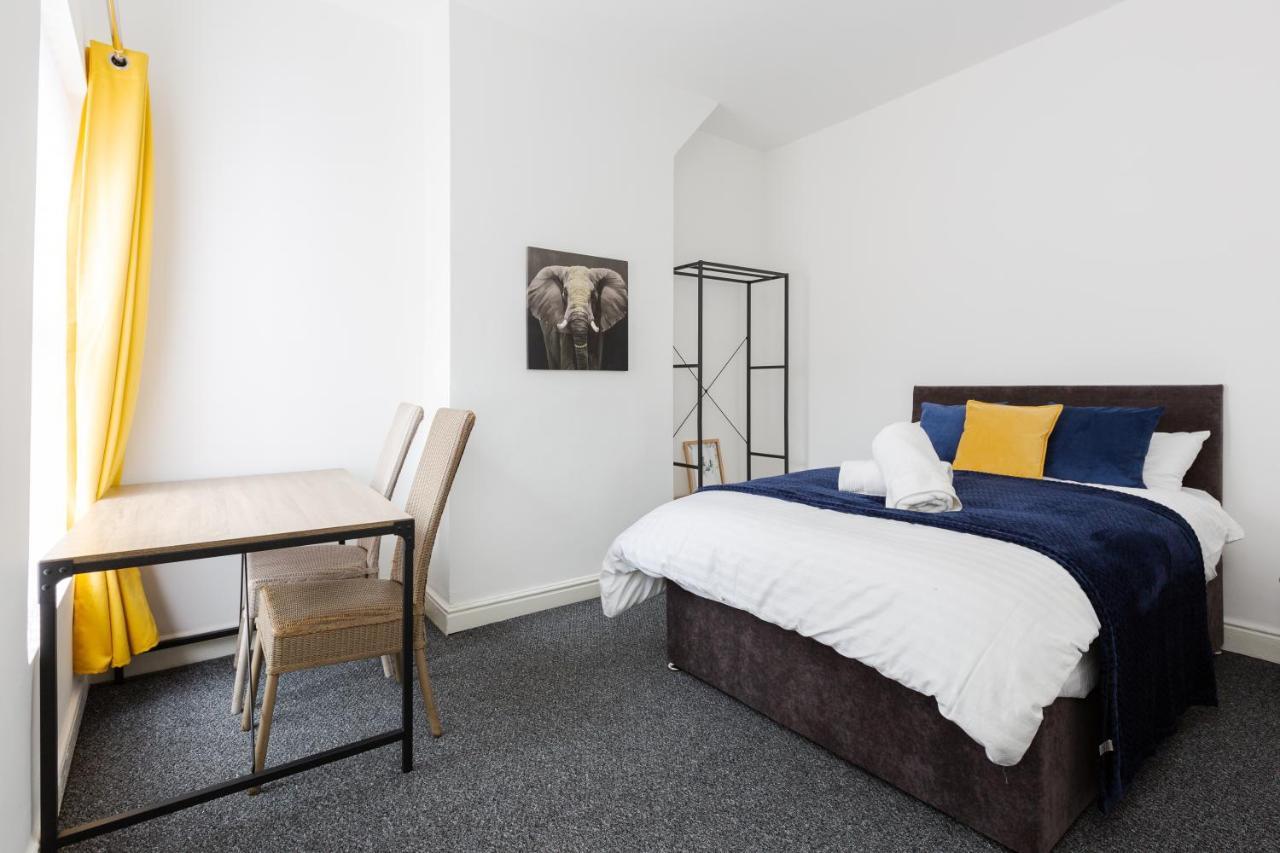 Clayton House - Spacious Home Near Etihad Stadium Manchester Exterior foto